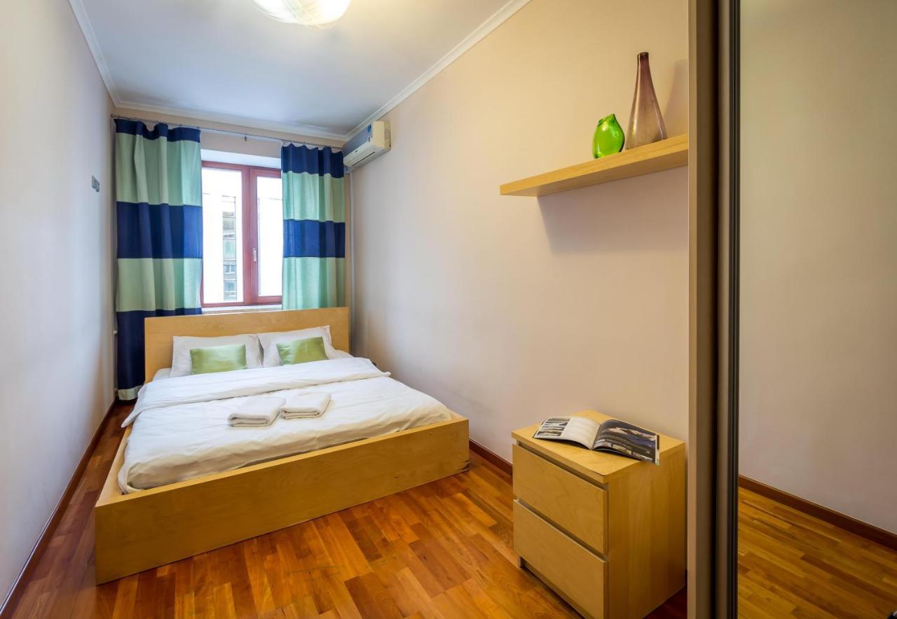 Apartment On Triokhsviatytelska キエフ エクステリア 写真